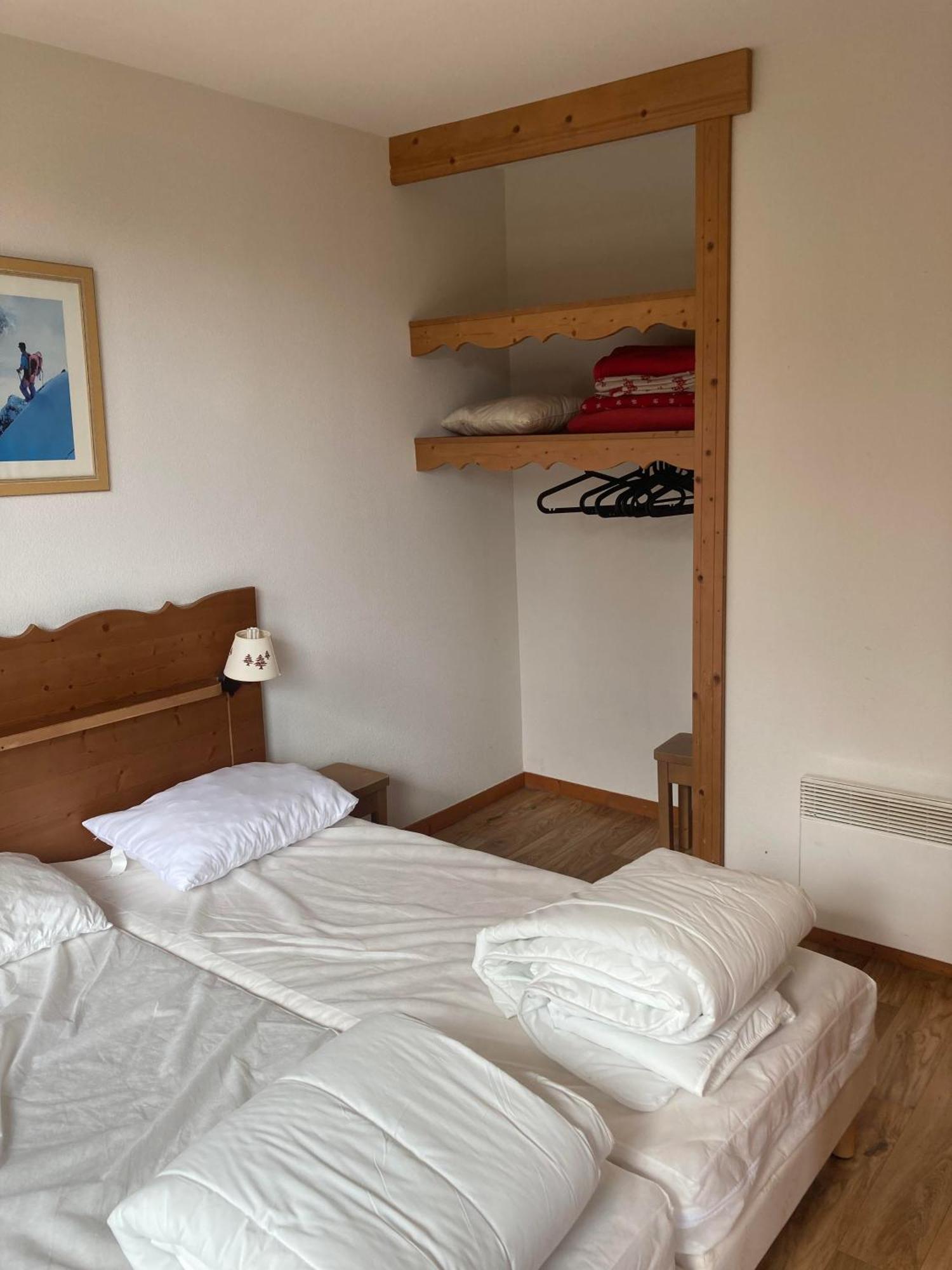 Appartement Pied Des Pistes, Terrasse Wifi Et Parking Chamrousse Exterior photo